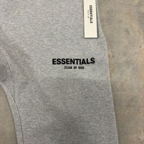 Fear of God Essentials SS22 'Dark Oatmeal' Relaxed Sweatpants Size XL - Picture 5 of 8